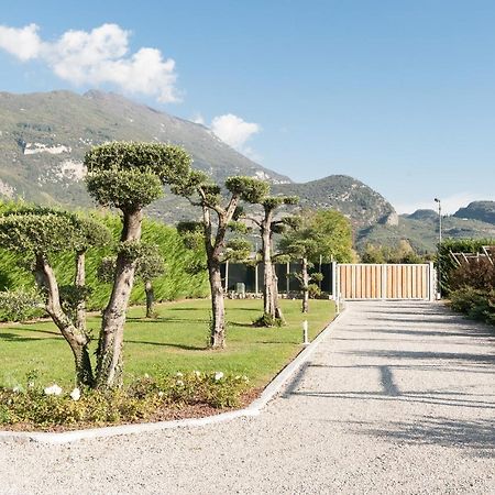 Villa Luxury House & Spa Riva del Garda Exterior foto